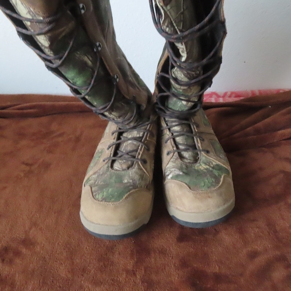 Danner 48063 - Steadfast Snake Boot 17" Realtree Xtra® Green sz 15 - Picture 2 of 10
